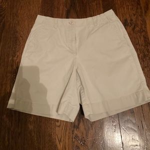 Talbots Khaki Short Stretch Size 6